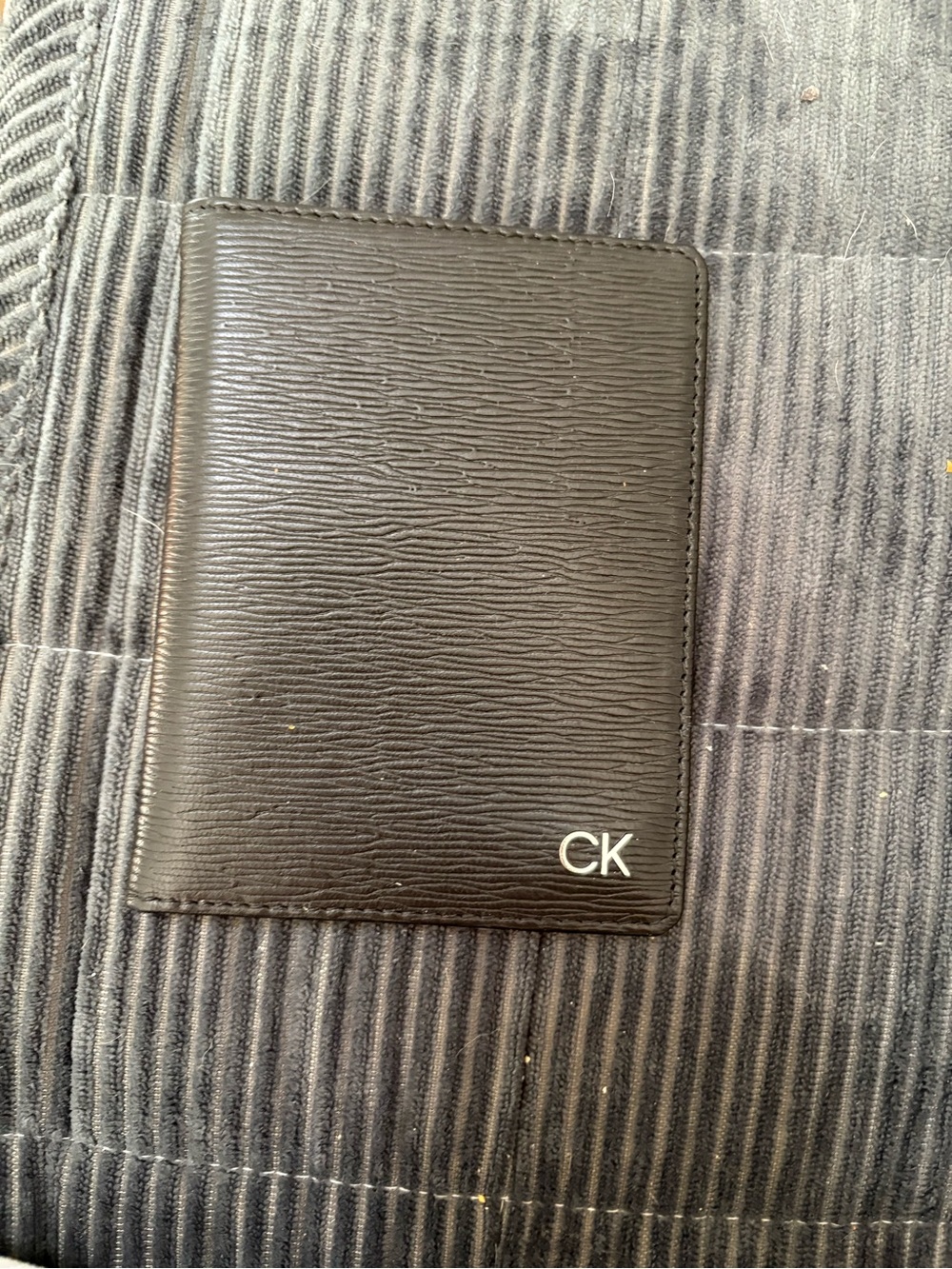 Calvin Klein Black Textured Leather Card & Key Holder with Silver CK Logo